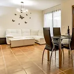 Family Townhouse *