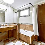 Family Townhouse *