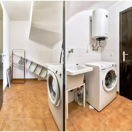 Family Townhouse דירה *